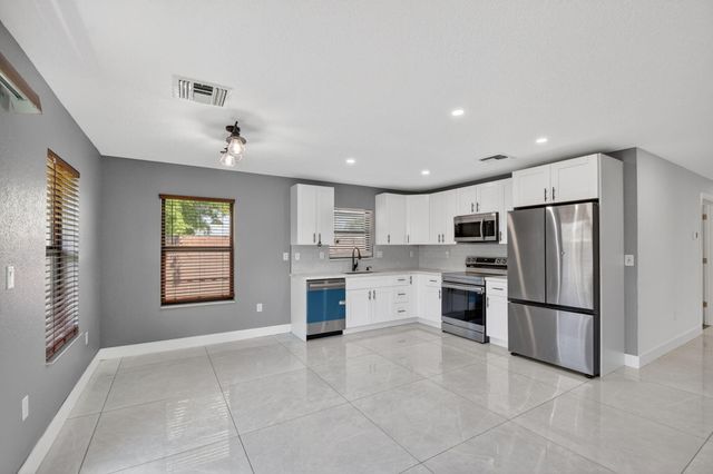 4944 Mcconnell Street, Lake Worth, FL 33463