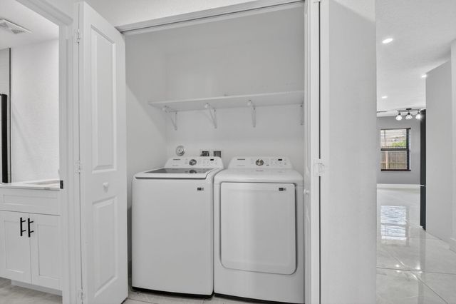 4944 Mcconnell Street, Lake Worth, FL 33463