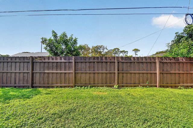 4944 Mcconnell Street, Lake Worth, FL 33463