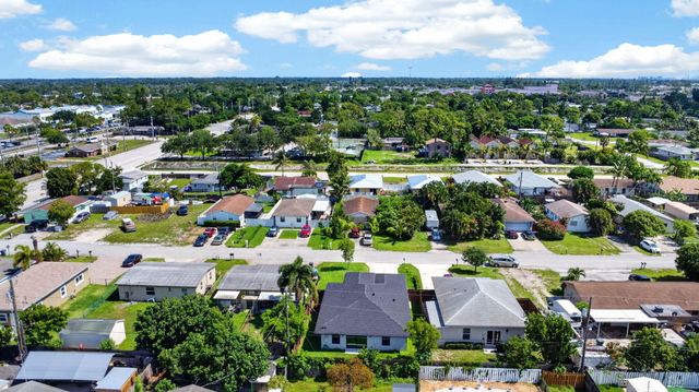 4944 Mcconnell Street, Lake Worth, FL 33463
