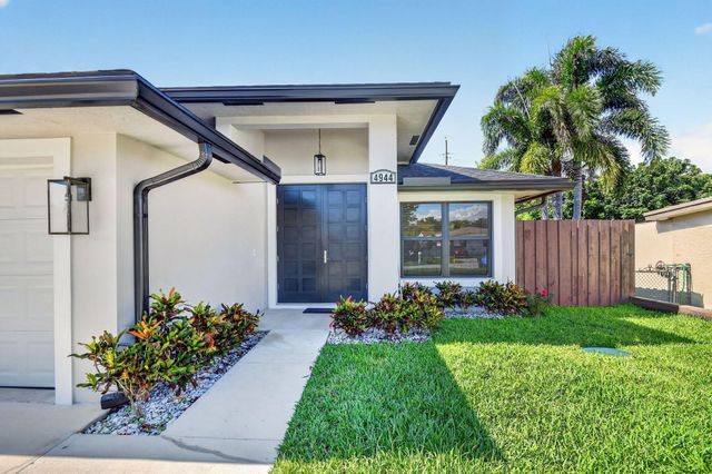 4944 Mcconnell Street, Lake Worth, FL 33463