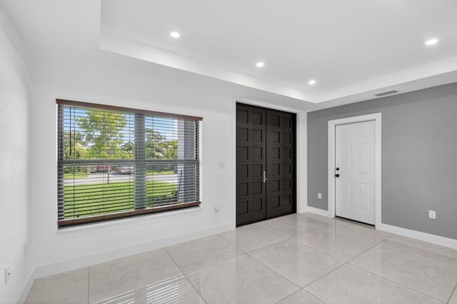 4944 Mcconnell Street, Lake Worth, FL 33463