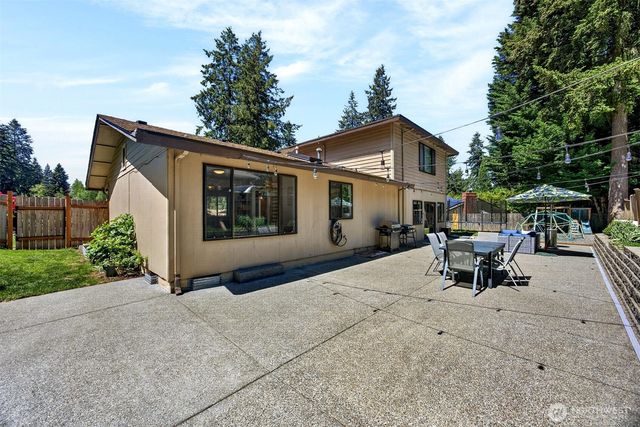 4809 88th Avenue Ct W, University Place, WA 98467
