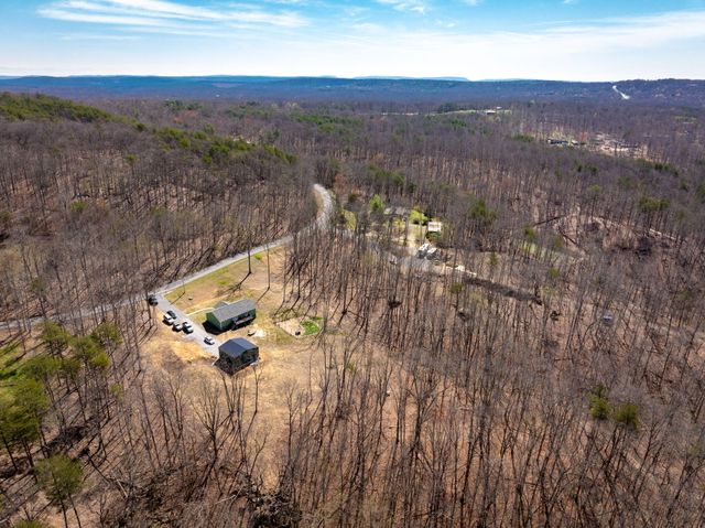 511 Black Mountain Road, Dunlap, TN 37327