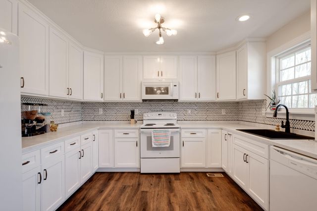 511 Black Mountain Road, Dunlap, TN 37327