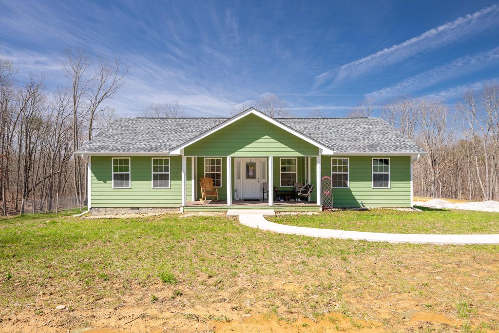 511 Black Mountain Road, Dunlap, TN 37327