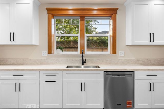 2532 5th Street, La Verne, CA 91750