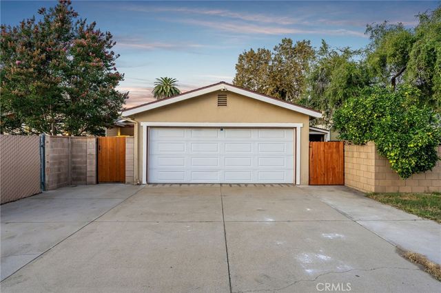 2532 5th Street, La Verne, CA 91750