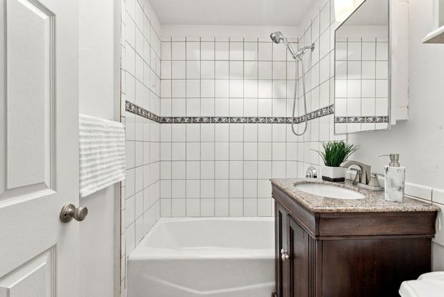 400 Munich Street, San Francisco, CA 94112