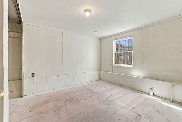 400 Munich Street, San Francisco, CA 94112