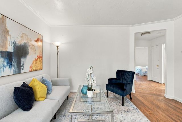 400 Munich Street, San Francisco, CA 94112
