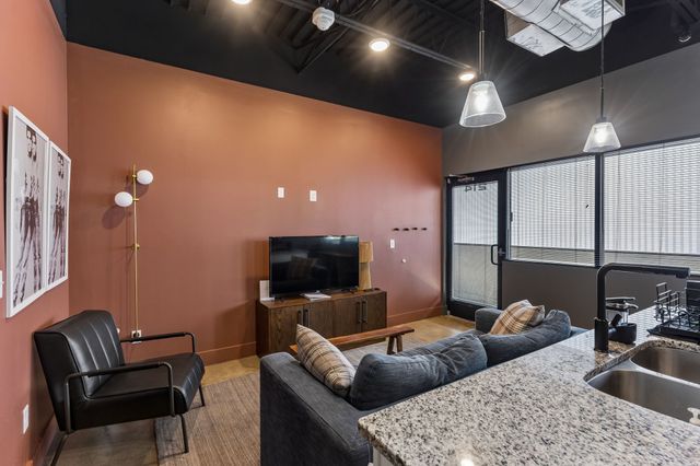 295 Plus Park Blvd Unit 214, Nashville, TN 37217