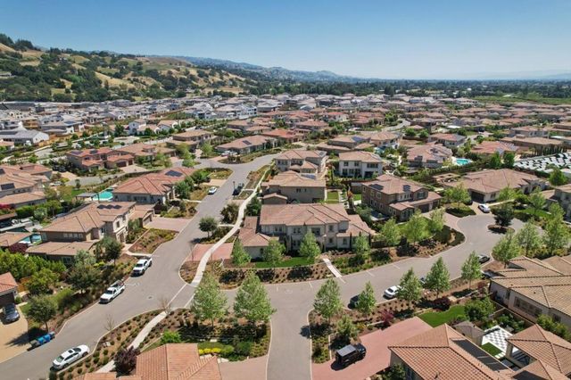 18600 Corte Arcangel, Morgan Hill, CA 95037