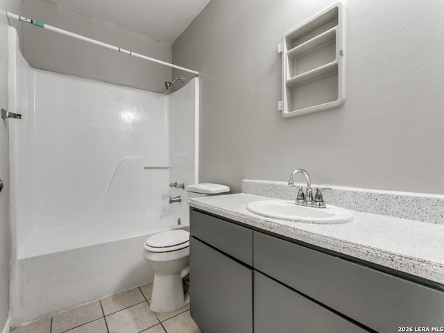 7575 Windsor Oaks, San Antonio, TX 78239