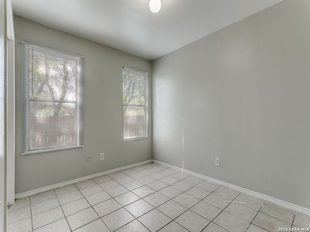 7575 Windsor Oaks, San Antonio, TX 78239