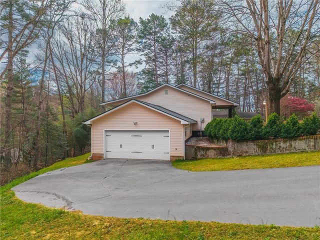 365 Quarles Lane, Ellijay, GA 30540