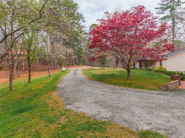 365 Quarles Lane, Ellijay, GA 30540