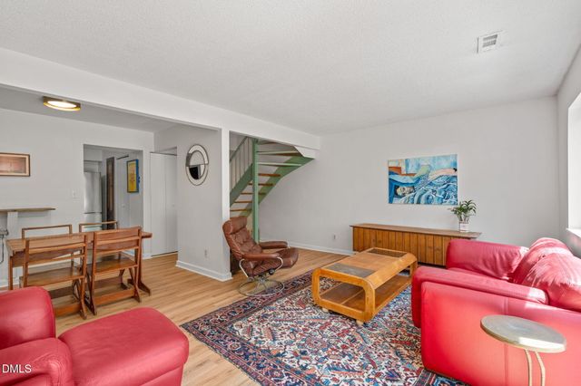 220 Elizabeth Street Apt E7, Chapel Hill, NC 27514