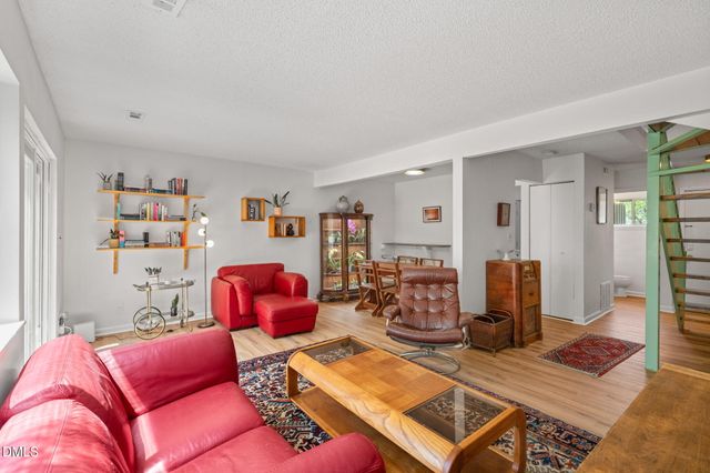 220 Elizabeth Street Apt E7, Chapel Hill, NC 27514