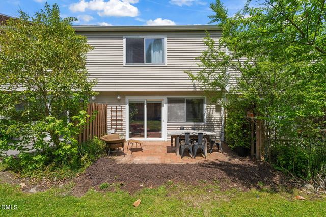 220 Elizabeth Street Apt E7, Chapel Hill, NC 27514