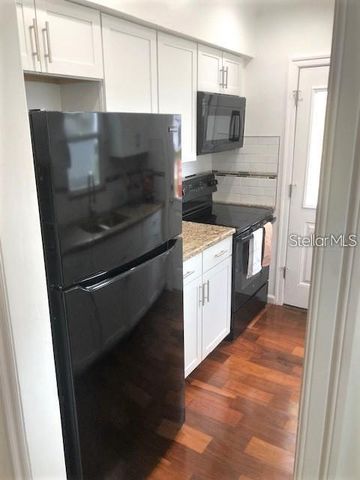 2220 5TH AVENUE N, St Petersburg, FL 33713