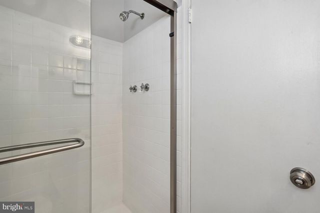 11507 FARMLAND DR, Rockville, MD 20852