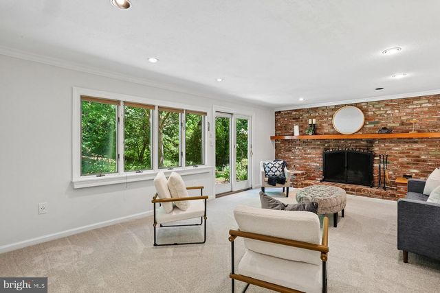11507 FARMLAND DR, Rockville, MD 20852