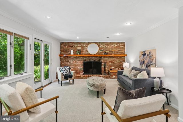 11507 FARMLAND DR, Rockville, MD 20852