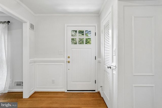 11507 FARMLAND DR, Rockville, MD 20852