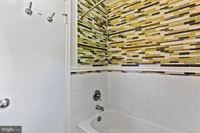 11507 FARMLAND DR, Rockville, MD 20852