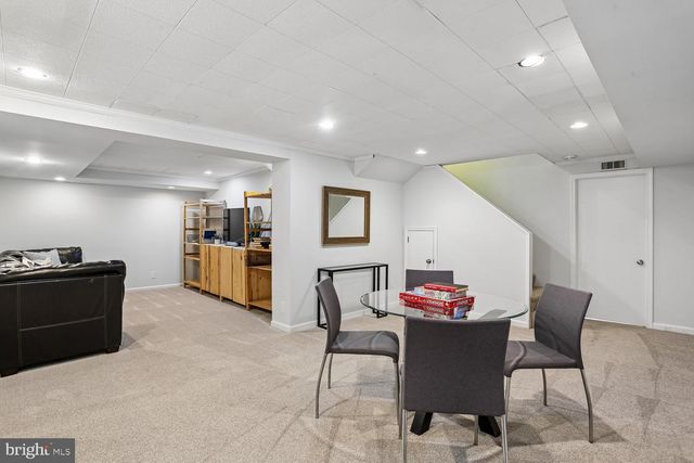 11507 FARMLAND DR, Rockville, MD 20852