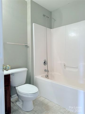 4917 Sunburst Lane, Charlotte, NC 28213