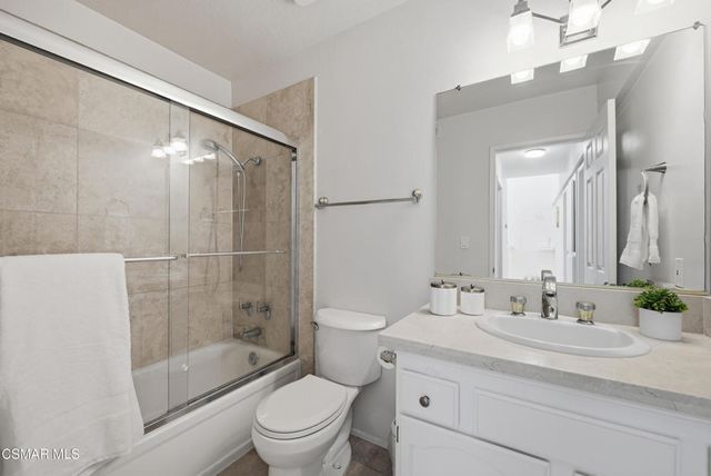 29633 Strawberry Hill Drive, Agoura Hills, CA 91301