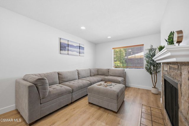 29633 Strawberry Hill Drive, Agoura Hills, CA 91301