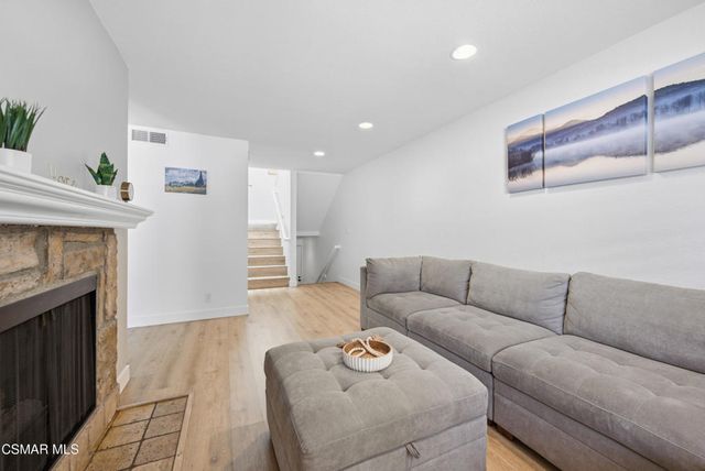 29633 Strawberry Hill Drive, Agoura Hills, CA 91301