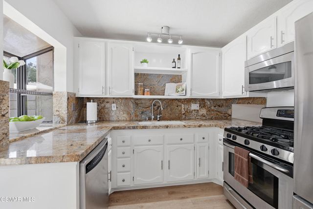 29633 Strawberry Hill Drive, Agoura Hills, CA 91301
