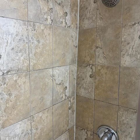506 NW 87th Avenue 309, Miami, FL 33172