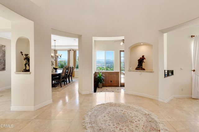 12127 Presilla Road, Camarillo, CA 93012