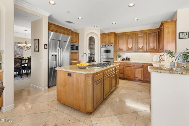 12127 Presilla Road, Camarillo, CA 93012