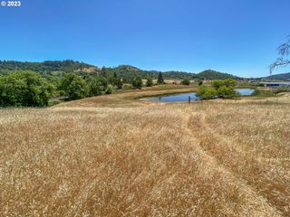 8017 OLD HIGHWAY 99 North, Roseburg, OR 97470