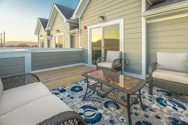 917 E 17th Street 105, Chattanooga, TN 37408
