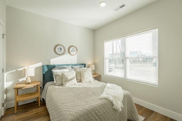 917 E 17th Street 105, Chattanooga, TN 37408