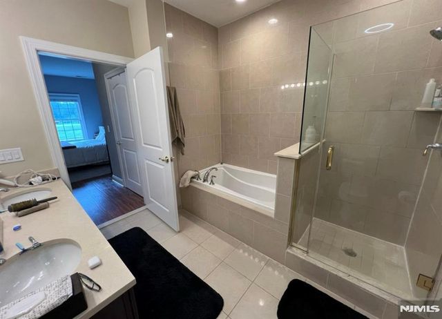 3111 Windsor Park Court 3111, Englewood, NJ 07631