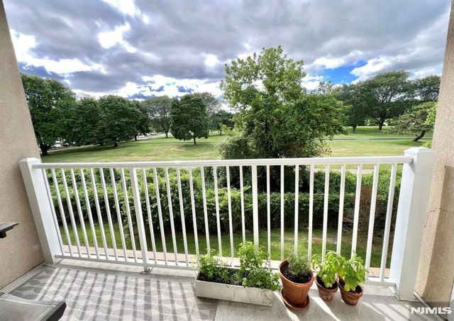 3111 Windsor Park Court 3111, Englewood, NJ 07631