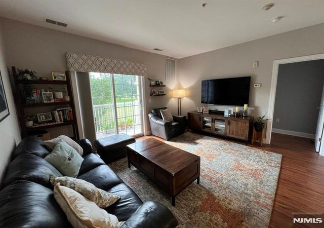 3111 Windsor Park Court 3111, Englewood, NJ 07631