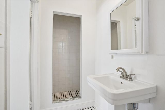 1816 WELTIN STREET, Orlando, FL 32803