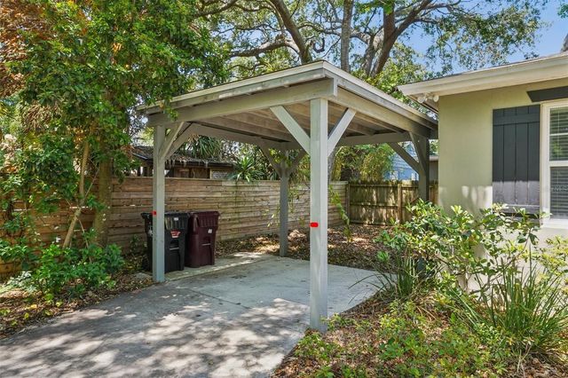 1816 WELTIN STREET, Orlando, FL 32803