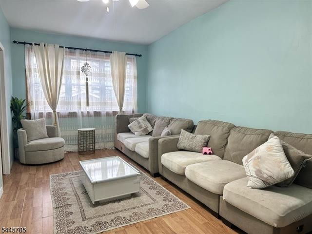 163 W 24Th St, Bayonne City, NJ 07002