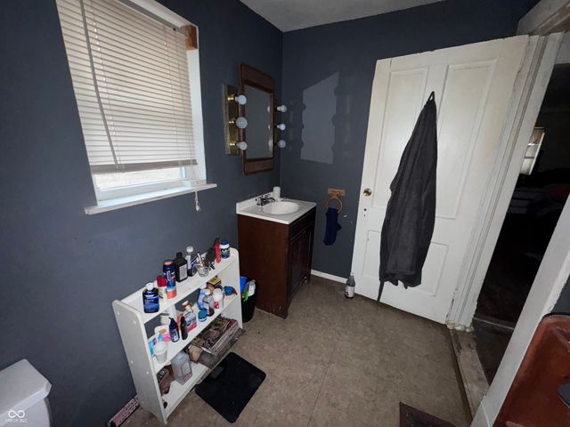 2192 E 300 N, Crawfordsville, IN 47933