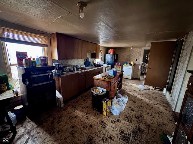 2192 E 300 N, Crawfordsville, IN 47933